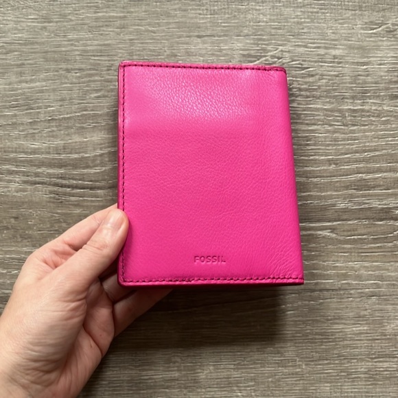 Fossil Passport Holder/Wallet - Picture 3 of 4